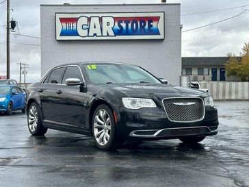 2018 Chrysler 300 Touring