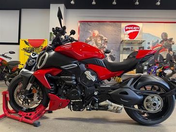 2026 Ducati Diavel V4