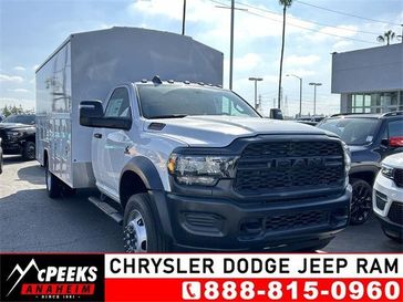 2024 RAM 5500 Tradesman Chassis Regular Cab 4x2 108' Ca in a Bright White Clear Coat exterior color and Diesel Gray/Blackinterior. McPeek's Chrysler Dodge Jeep Ram of Anaheim 888-861-6929 mcpeeksdodgeanaheim.com 