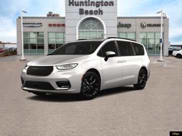 2023 Chrysler Pacifica Limited AWD