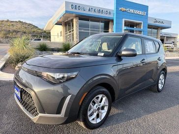 Used 2025 Kia Soul LX