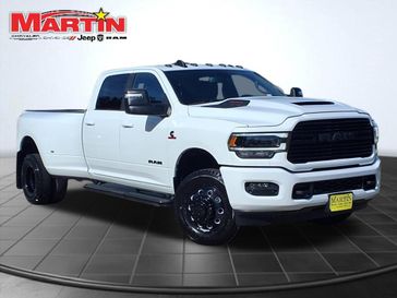 2024 RAM 3500 Laramie Crew Cab 4x4 8' Box