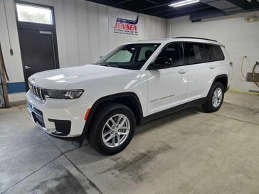 Used 2023 Jeep Grand Cherokee L  in a Bright White Clear Coat exterior color and Global Blackinterior. Jensen Chrysler Dodge Jeep Ram 507-354-0542 jensenchryslerdodgejeepram.com 