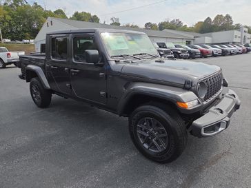 New 2025 Jeep Gladiator Sport S 4x4