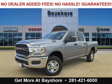 2024 RAM 3500 Tradesman Crew Cab 4x4 6'4' Box