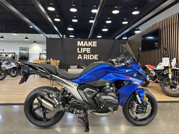 2026 BMW R 1300 RS - RACING BLUE METALLIC 