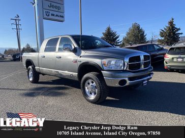 2009 Dodge Ram 2500 4WD MEGA CAB 160.5 SLT