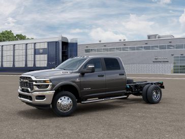 New 2026 RAM 5500 Big Horn Chassis Crew Cab 4x4 60' Ca