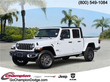 New 2026 Jeep Gladiator Sport S 4x4