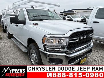 2023 RAM 2500 Tradesman Crew Cab 4x2 8' Box