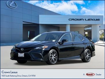 Used 2024 Toyota Camry SE