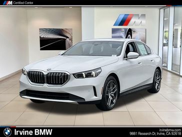 Alpine White