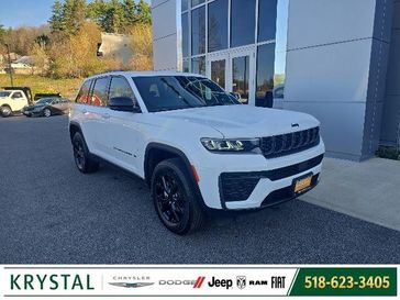 New 2026 Jeep Grand Cherokee Laredo Altitude 4x4