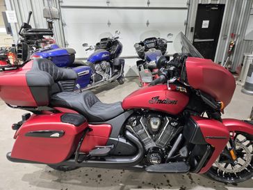 2025 Indian Motorcycle ROADMASTER POWERPLUS DARK HORSE 112 RA 49ST SUNSET RED SMOKE