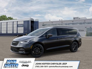 New 2026 Chrysler PACIFICA S 