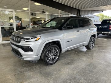 2022 Jeep Compass  in a SILVER exterior color. Shields Motor Company Inc (620) 902-2035 shieldsmotorchryslerdodgejeep.com 