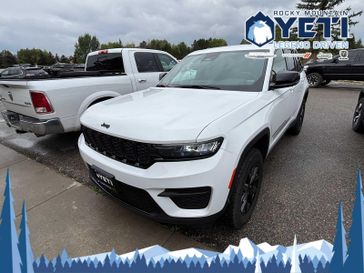 Used 2024 Jeep Grand Cherokee Altitude