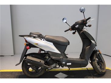 2009 KYMCO Agility in a Silver exterior color. New England Powersports 978 338-8990 pixelmotiondemo.com 