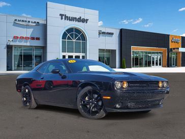 Used 2016 Dodge Challenger SXT