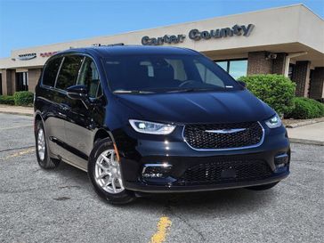 New 2026 Chrysler Pacifica Select