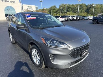 Used 2022 Ford Escape SE FWD