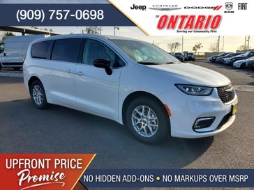 New 2024 Chrysler Pacifica Touring L