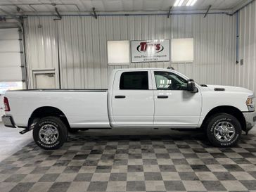 2024 RAM 2500 Tradesman Crew Cab 4x4 8' Box