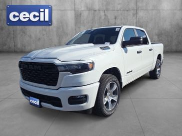 New 2026 RAM 1500 Express Crew Cab 4x2 5'7' Box