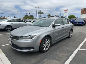 2016 Chrysler 200 LX