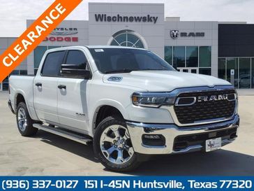 2025 RAM 1500 Lone Star Crew Cab 4x4 5'7' Box