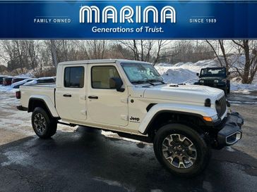 New 2026 Jeep Gladiator Sahara 4x4