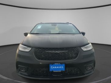 New 2026 Chrysler Pacifica Limited Awd