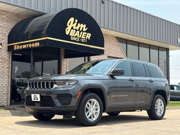 2025 Jeep Grand Cherokee Laredo X 4x4