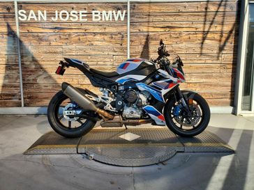 2023 BMW M 1000 R