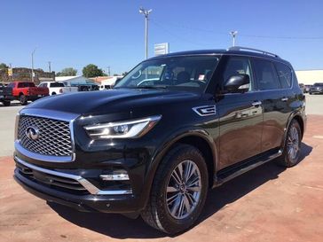 2022 INFINITI QX80 Luxe