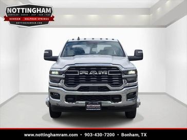 New 2026 RAM 3500 Tradesman Crew Cab Chassis 4x4 60' Ca
