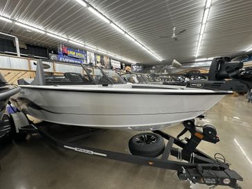 2025 VEXUS BOATS ADX180LS 