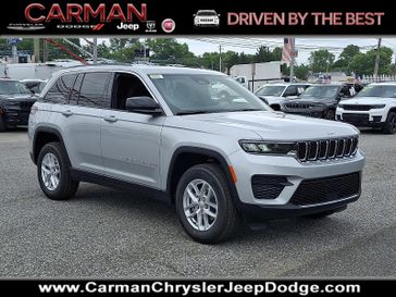 New 2026 Jeep Grand Cherokee Laredo X 4x4