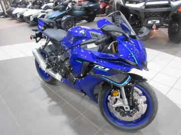 NEW 2026 YAMAHA YZF-R1 
