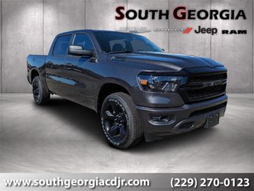 2024 RAM 1500 Tradesman Crew Cab 4x4 5'7' Box