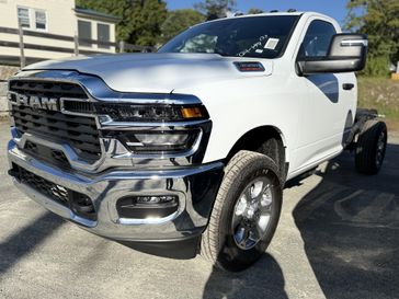 New 2025 RAM 3500 Tradesman Chassis Regular Cab 4x4 60' Ca