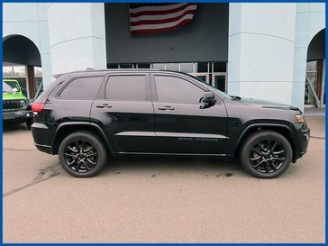 Used 2018 Jeep Grand Cherokee Altitude
