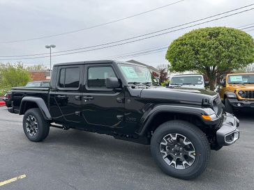 New 2026 Jeep Gladiator Sahara 4x4