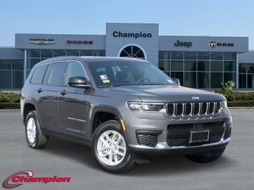 2025 Jeep Grand Cherokee L Laredo 4x2