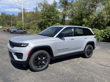 New 2025 Jeep Grand Cherokee Altitude 4x4