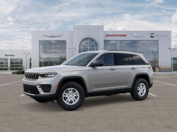 New 2025 Jeep Grand Cherokee Laredo 4x4
