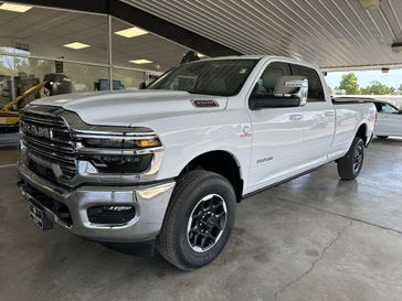 2025 RAM 2500 Laramie Crew Cab 4x4 8' Box