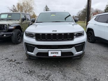 New 2026 Jeep Grand Cherokee Laredo Altitude 4x4