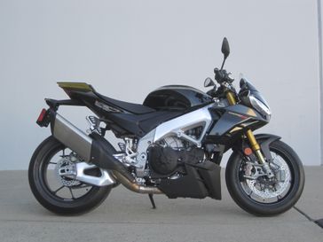 2023 Aprilia Tuono V4