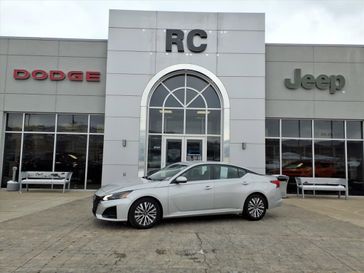 Used 2023 Nissan Altima 